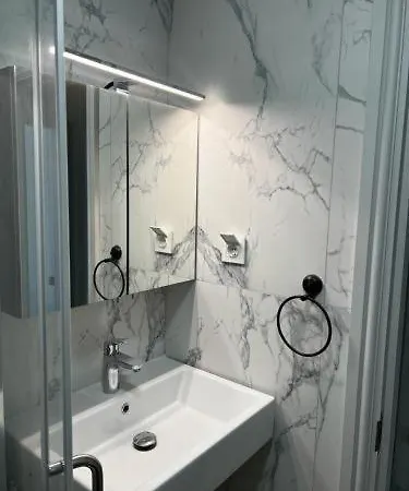 Apartament Adirama Elegant Walk To The *