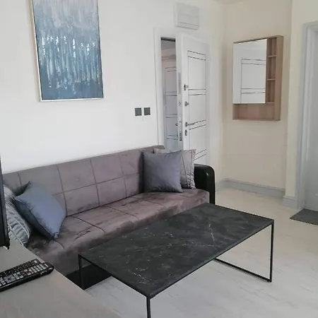 アパート Adiramar