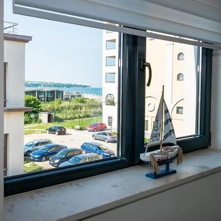 Appartement Adirama Elegant Walk To The Obzor