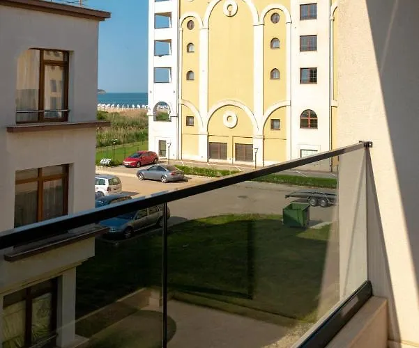 Adiramar Apartman *